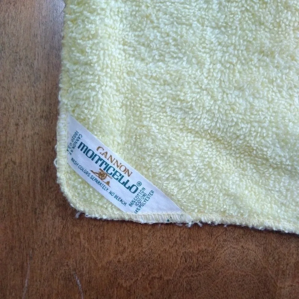 4 Vtg Canon Monticello Yellow Shell Pattern Towels 2 Bath, 1 Hand, 1 Face